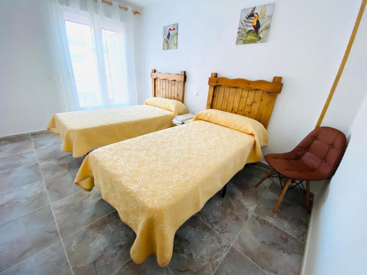 Vut La Taberna I Villa Poyales Del Hoyo Bagian luar foto